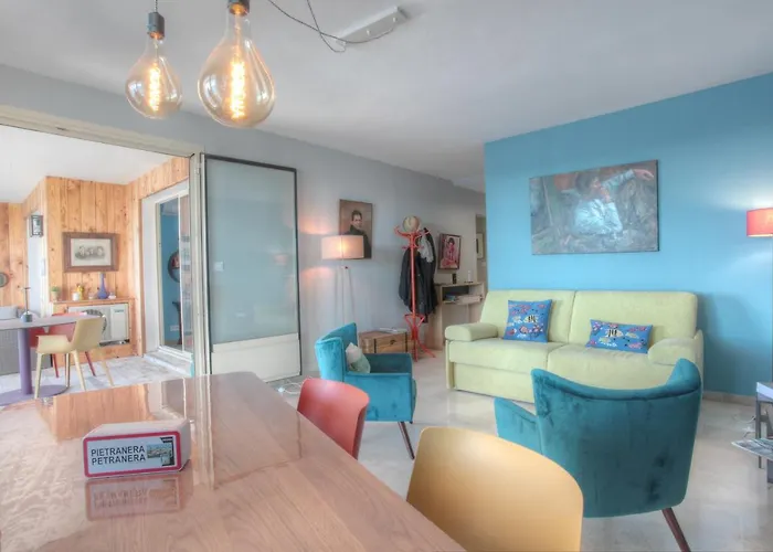 Azura Apartment